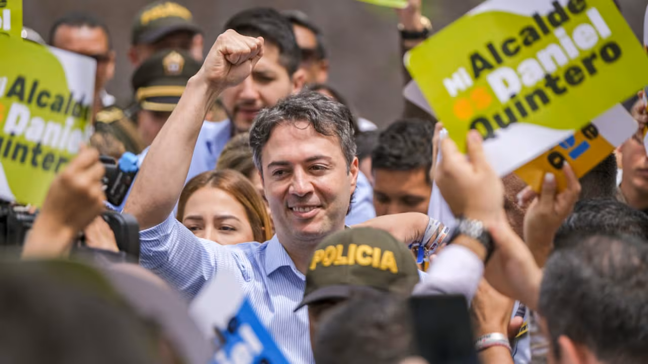 Daniel Quintero se quedó sin candidatura presidencial: Procuraduría deja en firme sanción por participación en política